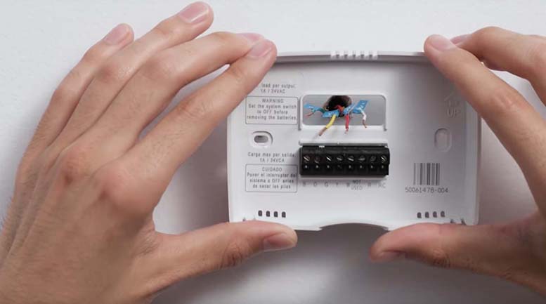 Cómo instalar un termostato Nest remover placa